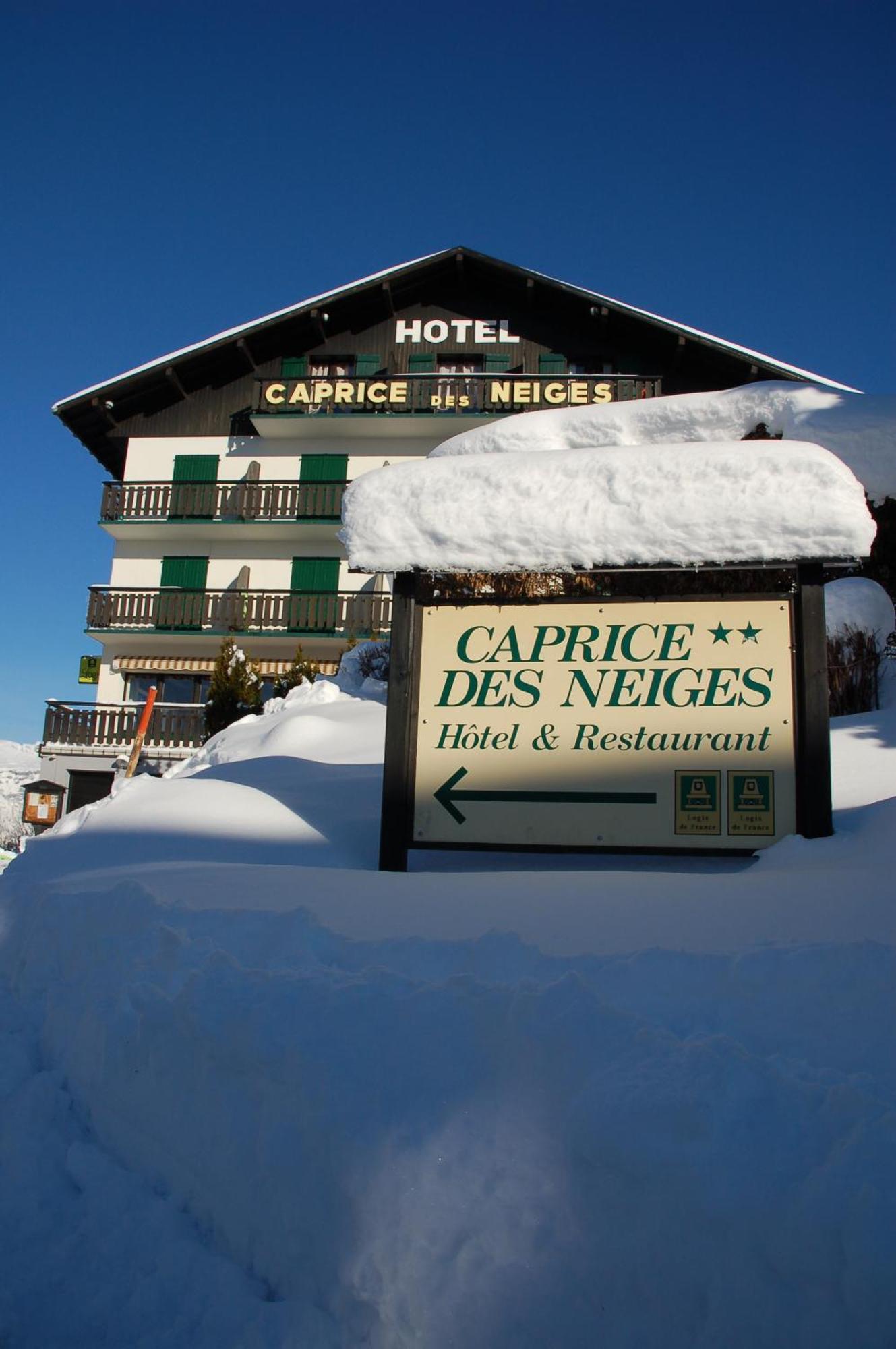 Hotel Le Caprice Des Neiges Комбо Екстериор снимка